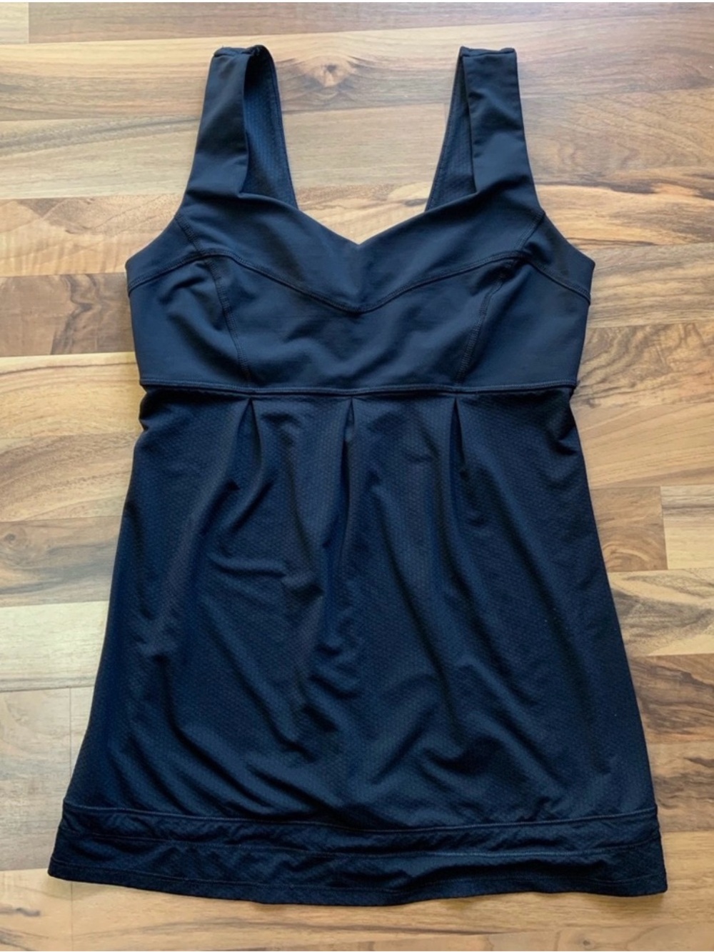 🍋 Lululemon Athletica tank